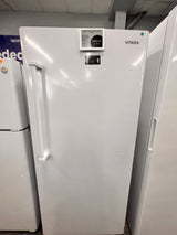 Vitara 17.0 ft.³ white upright freezer.. VLUF1700EW
