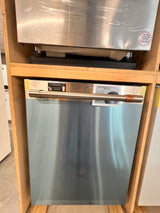 Café 24 inch stainless steel built-in dishwasher. CDT806P2NS1.