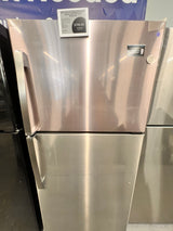 GE 19.2 ft.³ fingerprint resistant stainless steel top freezer refrigerator. GTS19KYNRFS