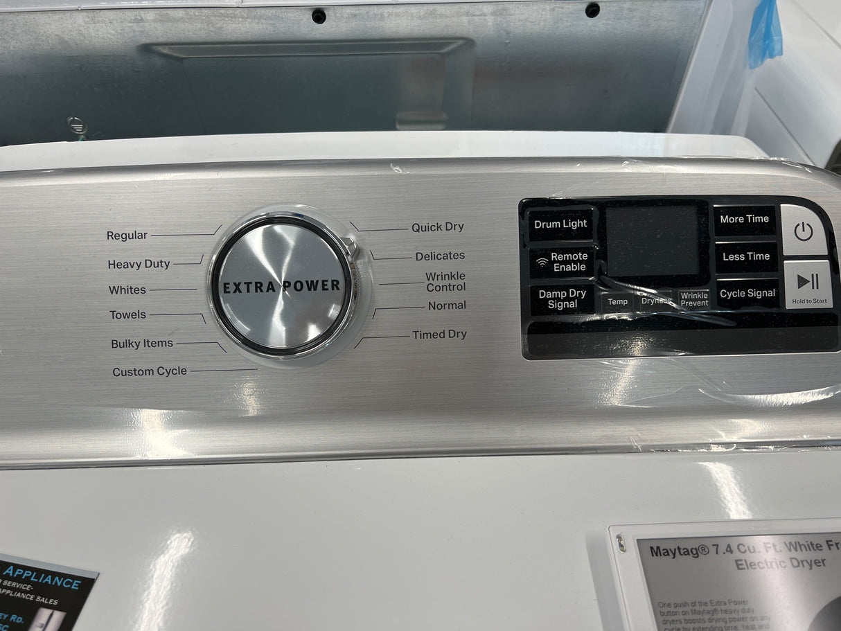 MED6230HW Maytag, 7.4 ft.³ white front load electric dryer.
