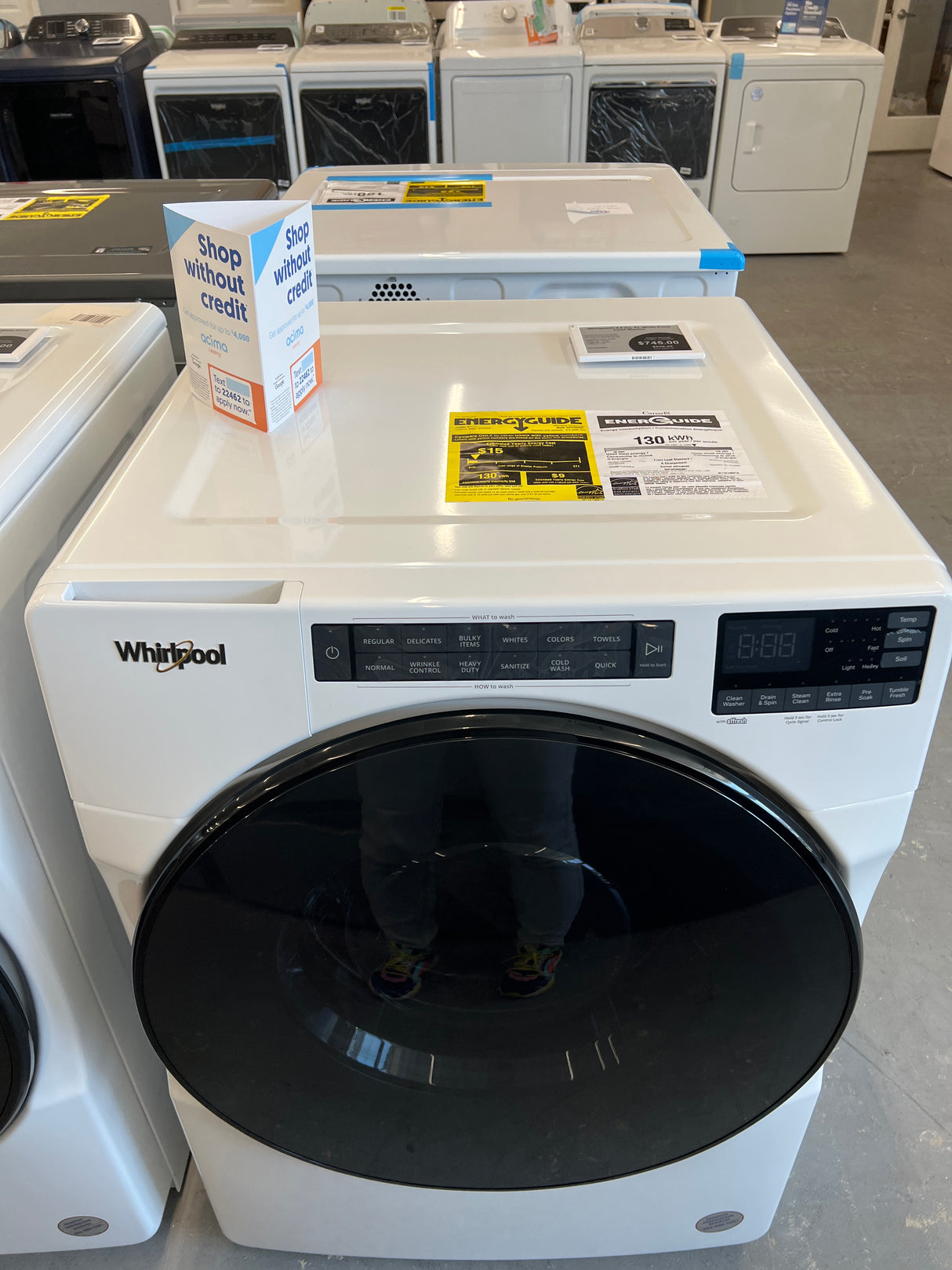 WFW5605MW whirl, pool, 4.5 ft.³ white front load washer.