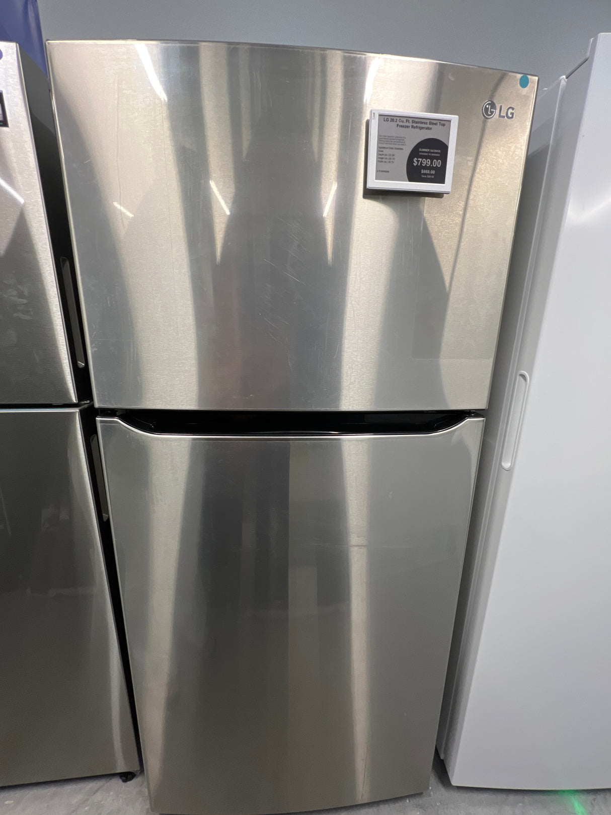 LTCS20020S LG 20.2 ft.³ stainless steel top freezer refrigerato