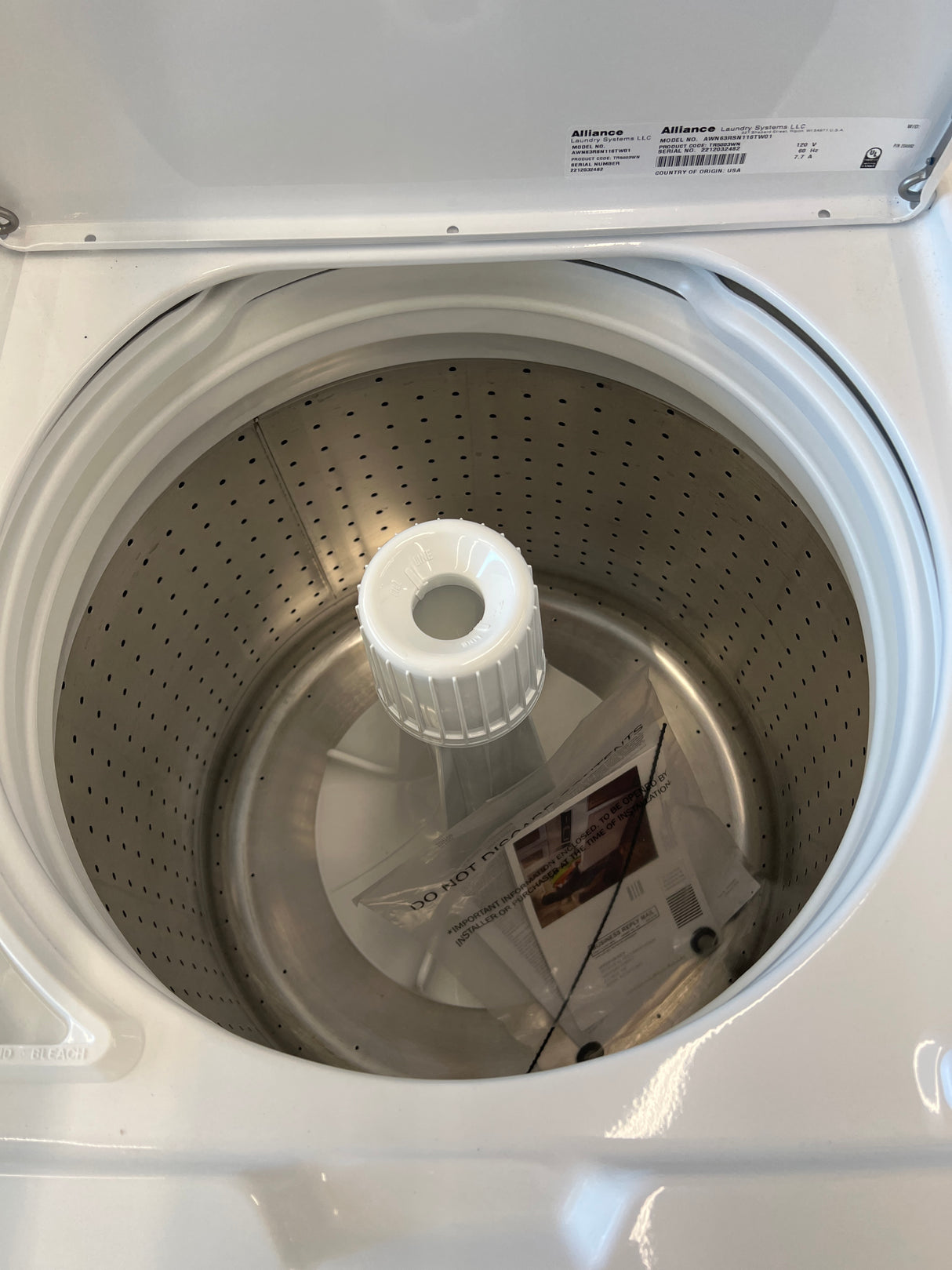 TR5003WN speed queen TR5 3.2 ft.³ white top load washer.