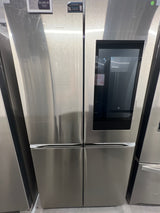 RF23A9771SR Samsung 22.5 ft.³ fingerprint resistant stainless steel counter depth French door refrigerator.